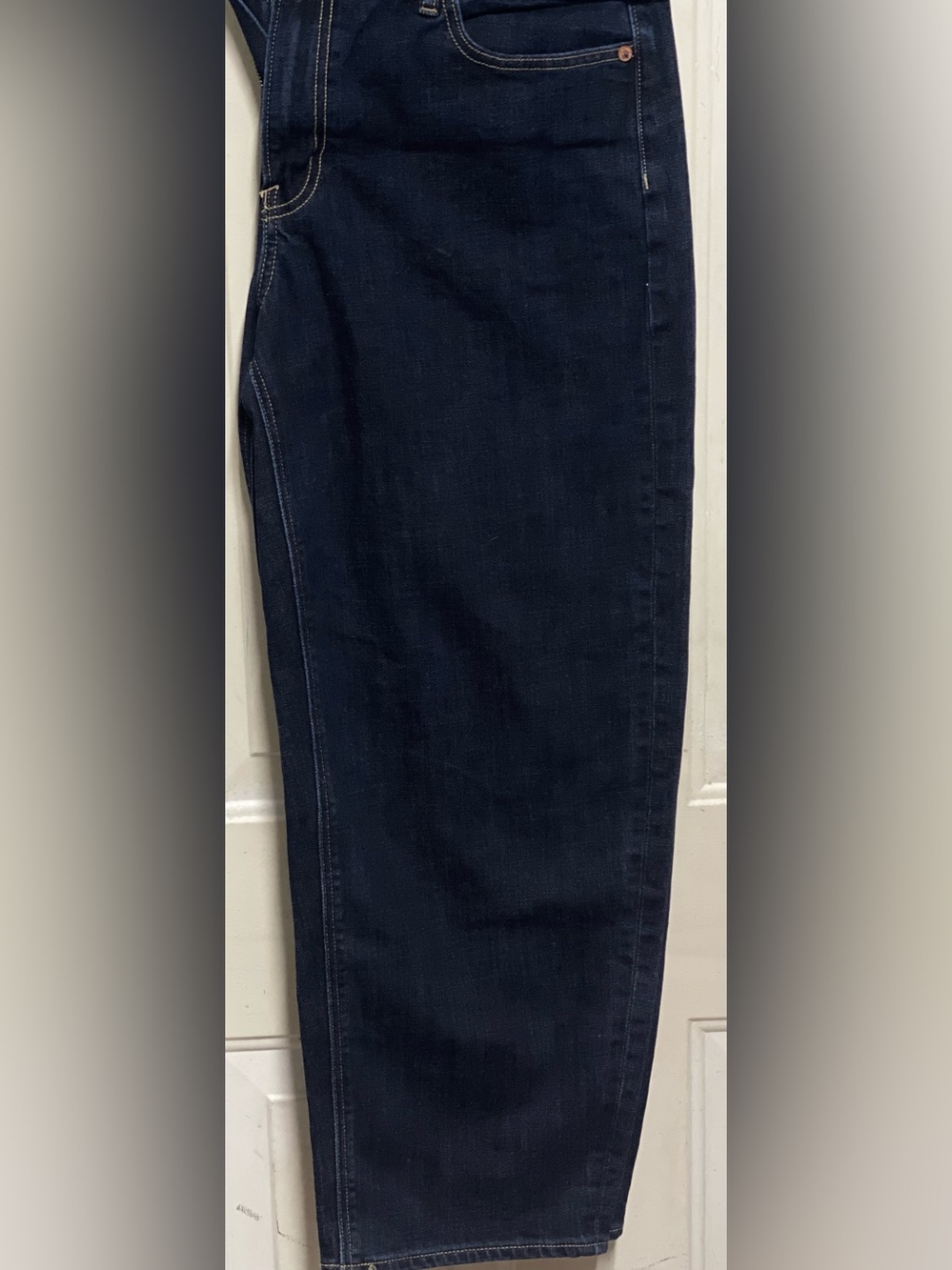 American Eagle Barrel Jeans Women’s Size 8 Dark Wash Stretch Denim
